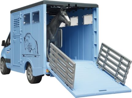 Van à chevaux MERCEDES Sprinter avec un cheval – Image 5