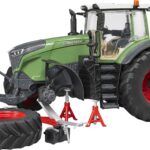 Tracteur FENDT 1050 Vario avec accessoires et figurine