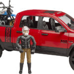 Pick-up DODGE RAM avec Moto DUCATI