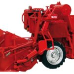 MASSEY FERGUSON 830 Moissonneuse