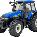 1/32 NEW HOLLAND TM165 4RM