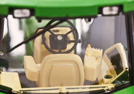 JOHN DEERE 8400 4RM – Image 7