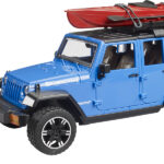 4x4 avec Canoe et accessoires