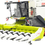 CLAAS Lexion 6800 TT Moissonneuse batteuse avec bec à Maïs Cornspeed 1275C