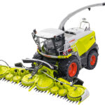 CLAAS Jaguar 990 Ensileuse avec bec repliable Orbis 900