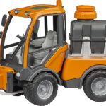 VARIOCAR avec équipement pour entretion espace vert