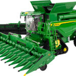 JOHN DEERE S7 900 Moissonneuse batteuse sur chenilles avec 2 barre de coupe
